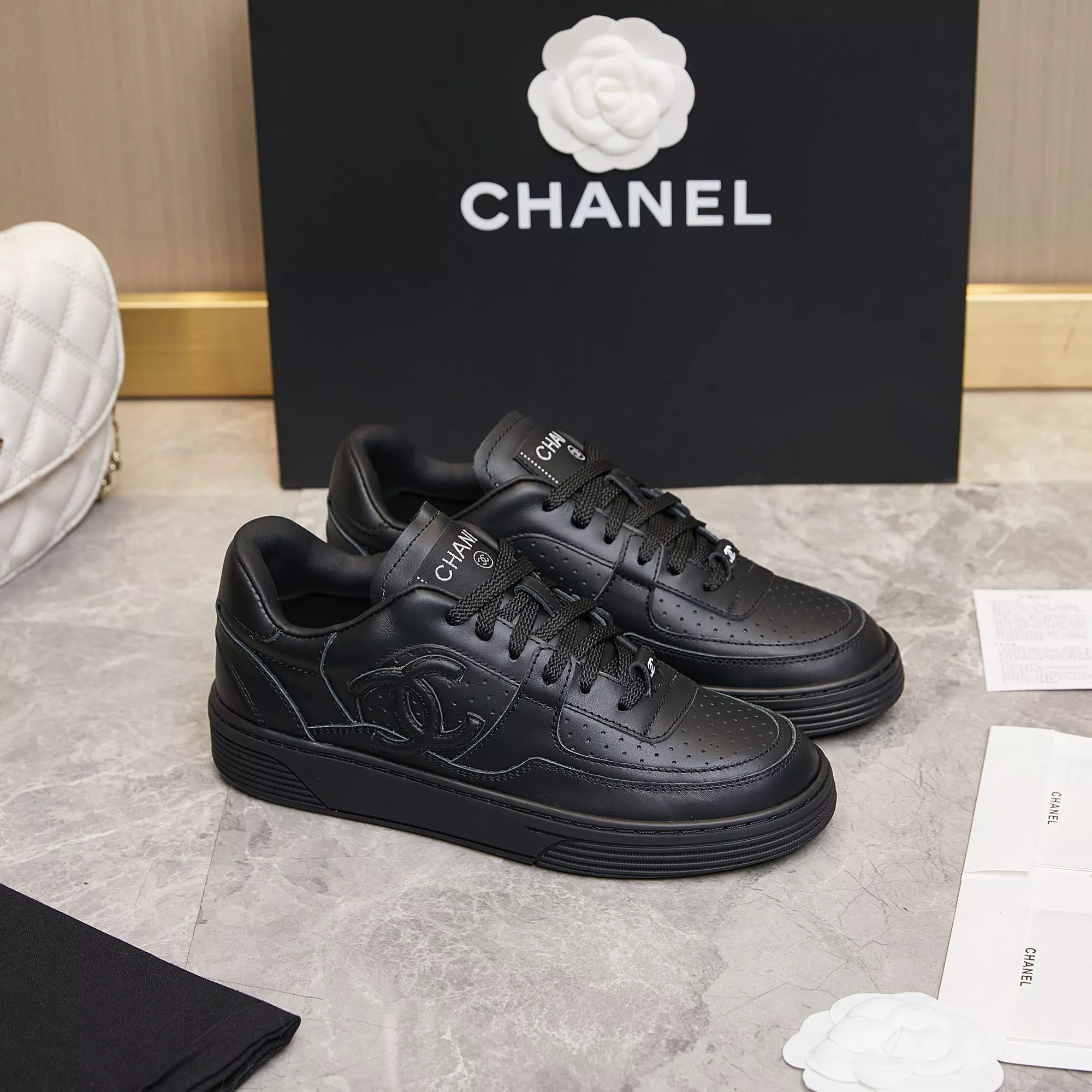 chanel decontractees chaussures pour homme s_12760712